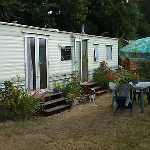 Mobilhome Bungalow Sur Terrain Privé Camping Squiffiec